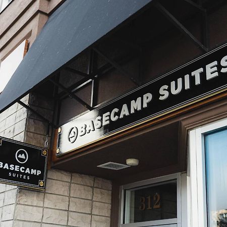 Basecamp Suites Банфф Екстер'єр фото
