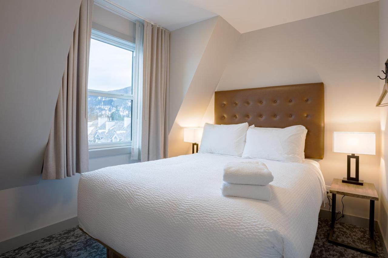 Basecamp Suites Банфф Екстер'єр фото