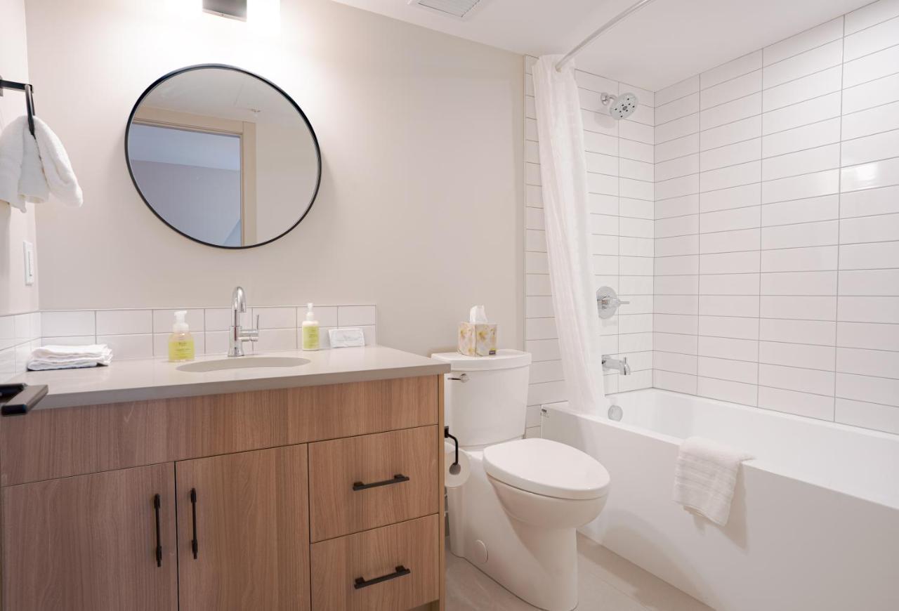 Basecamp Suites Банфф Екстер'єр фото