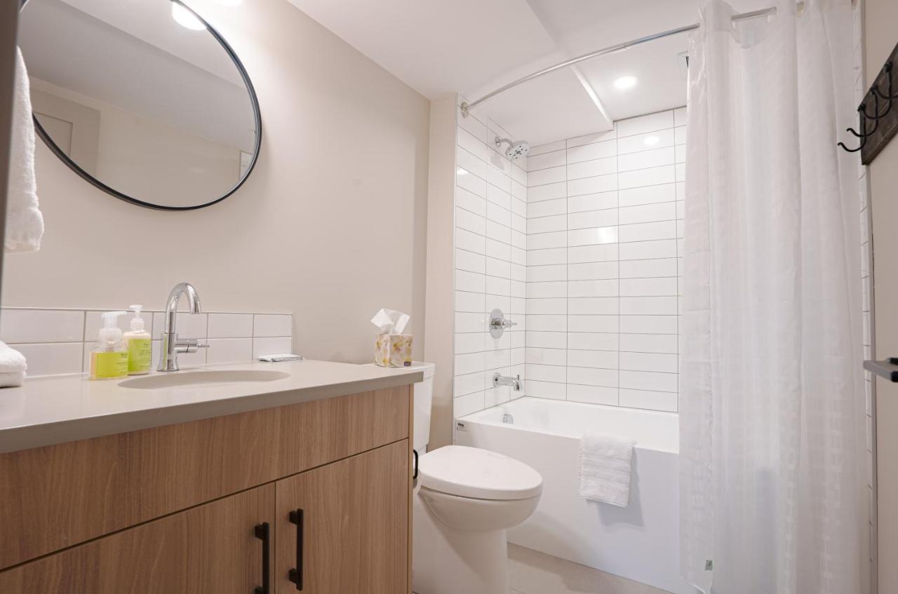Basecamp Suites Банфф Екстер'єр фото