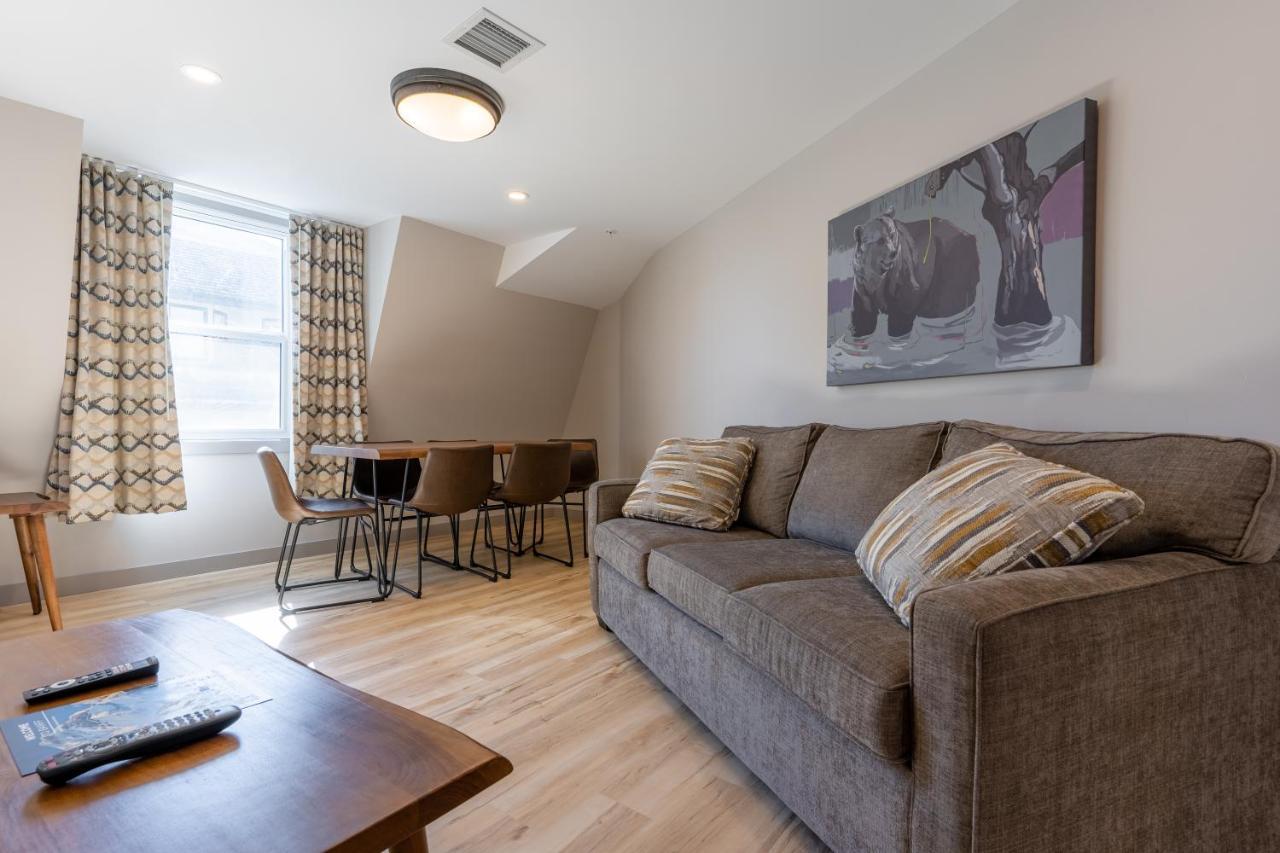 Basecamp Suites Банфф Екстер'єр фото