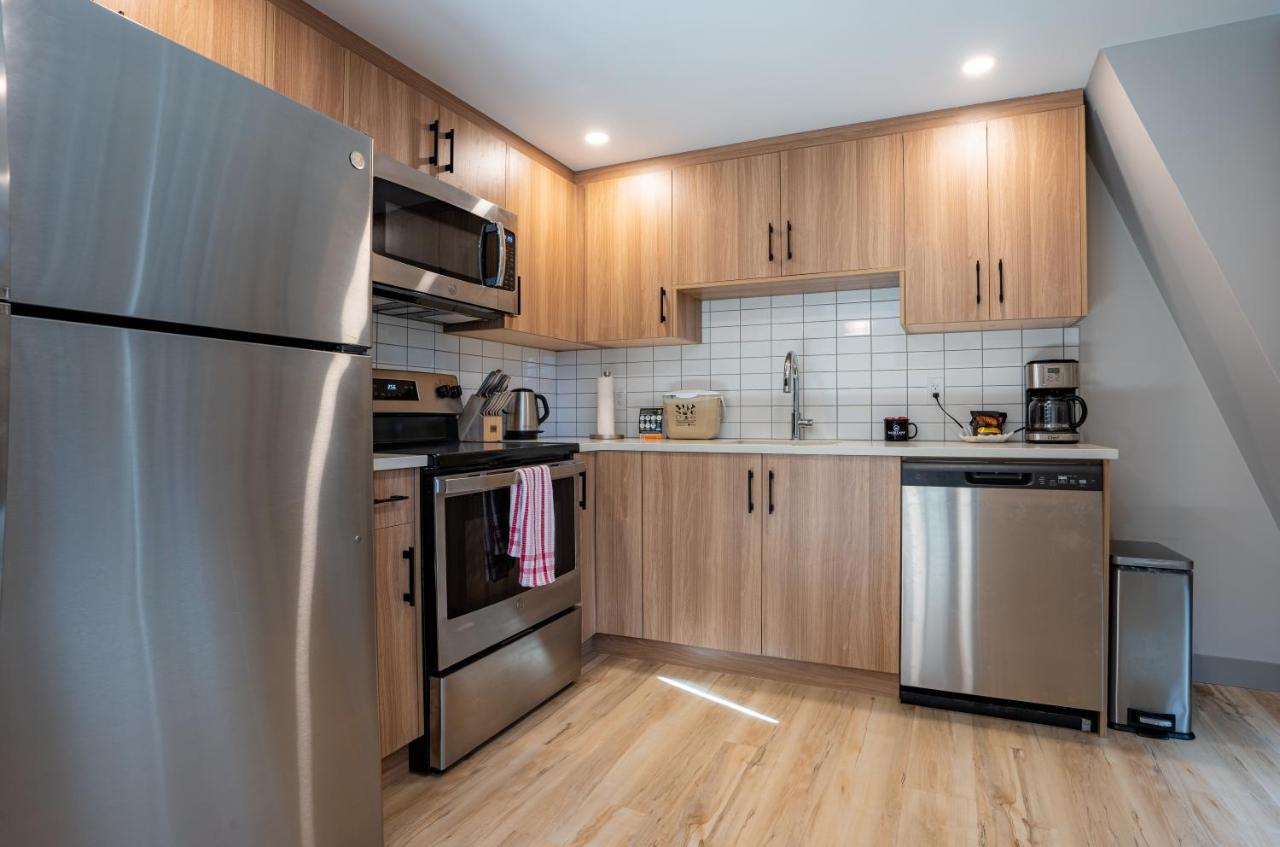 Basecamp Suites Банфф Екстер'єр фото